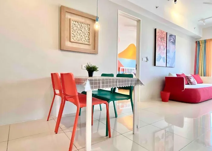 Tropicana 218 Macalister #Wondercolor #Infinity Pool #Georgetown #5Pax #2Br 2Bath #1King 1Queen 1Single #Quality Well Maintained #Private Host