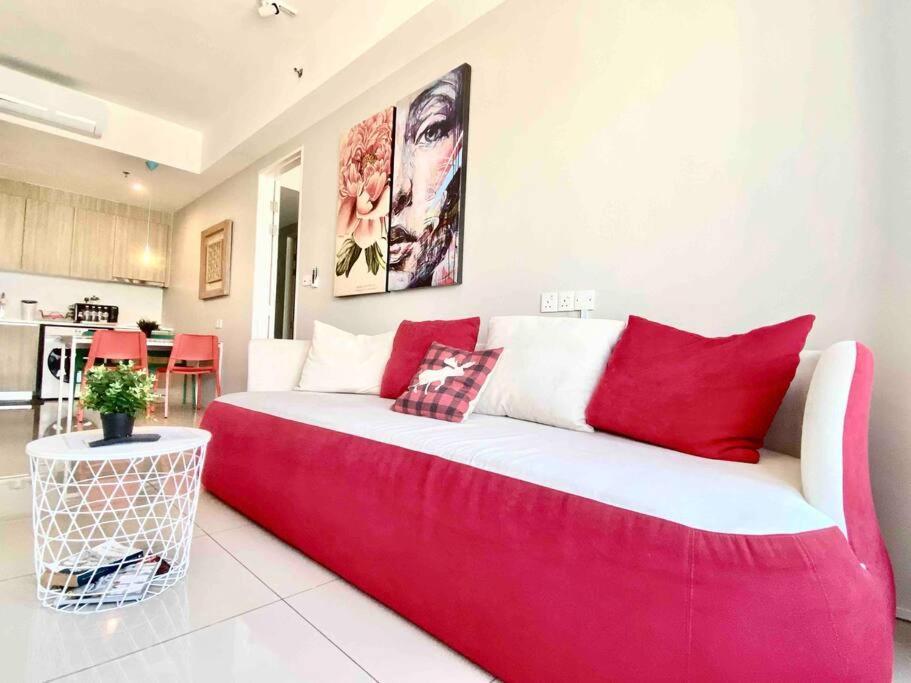 Apartment Tropicana 218 Macalister #wondercolor #infinity Pool #georgetown #5pax #2br 2bath #1king 1queen 1single #quality Well Maintained #private Host George Town