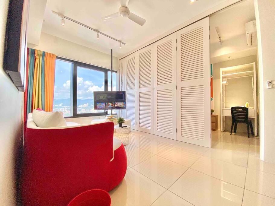 Tropicana 218 Macalister #wondercolor #infinity Pool #georgetown #5pax #2br 2bath #1king 1queen 1single #quality Well Maintained #private Host Apartment *