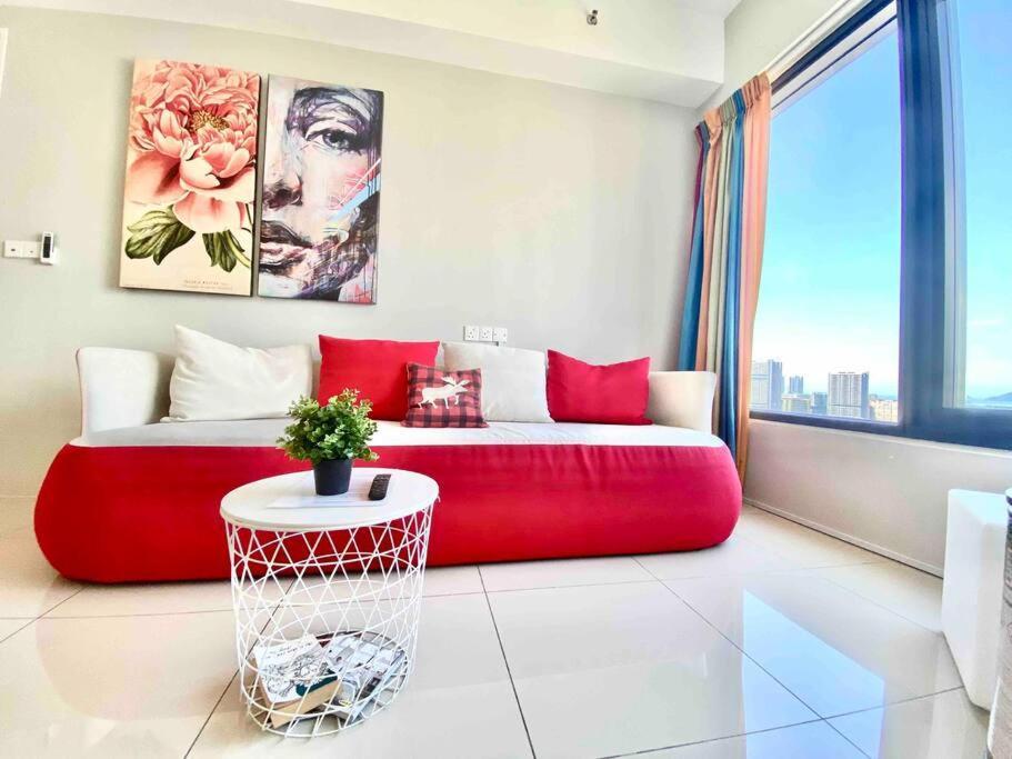 Tropicana 218 Macalister #wondercolor #infinity Pool #georgetown #5pax #2br 2bath #1king 1queen 1single #quality Well Maintained #private Host Apartment