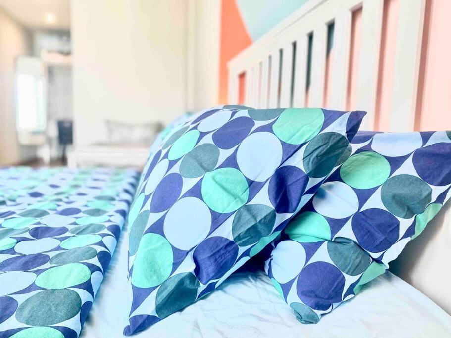 Apartment Tropicana 218 Macalister #wondercolor #infinity Pool #georgetown #5pax #2br 2bath #1king 1queen 1single #quality Well Maintained #private Host