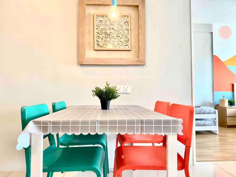 Apartment Tropicana 218 Macalister #wondercolor #infinity Pool #georgetown #5pax #2br 2bath #1king 1queen 1single #quality Well Maintained #private Host *